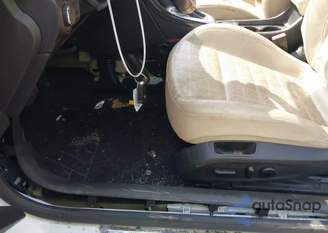 2019 Buick Cascada Premium z USA, uszkodzony, nr VIN W04WH3N55KG344565